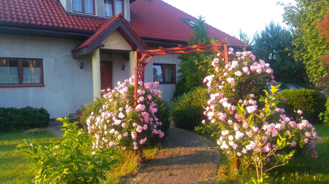 Comfortable House With Garden Manki Kültér fotó